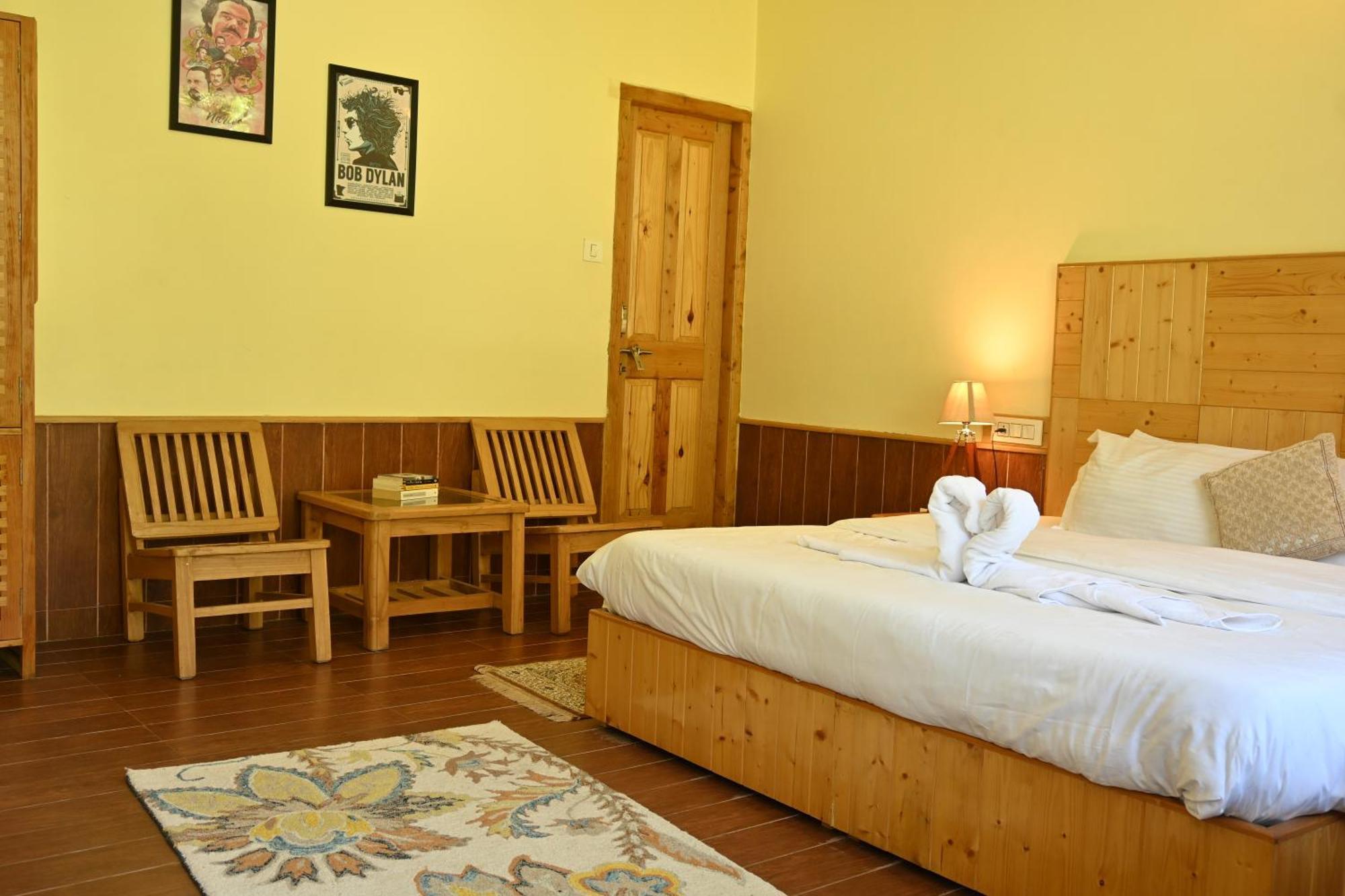 Cascade Mountain Retreat Manali Bed & Breakfast Dış mekan fotoğraf