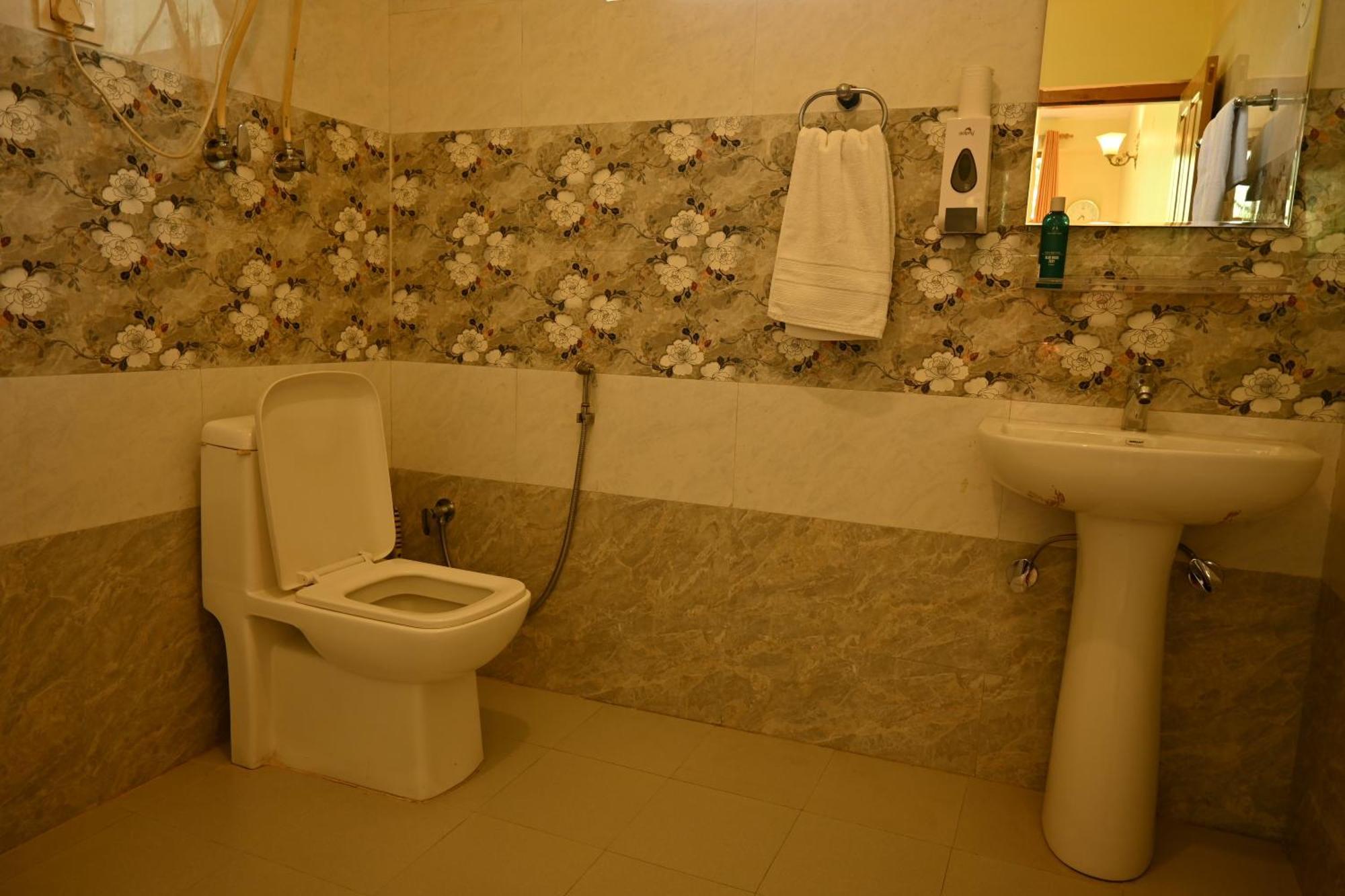 Cascade Mountain Retreat Manali Bed & Breakfast Dış mekan fotoğraf
